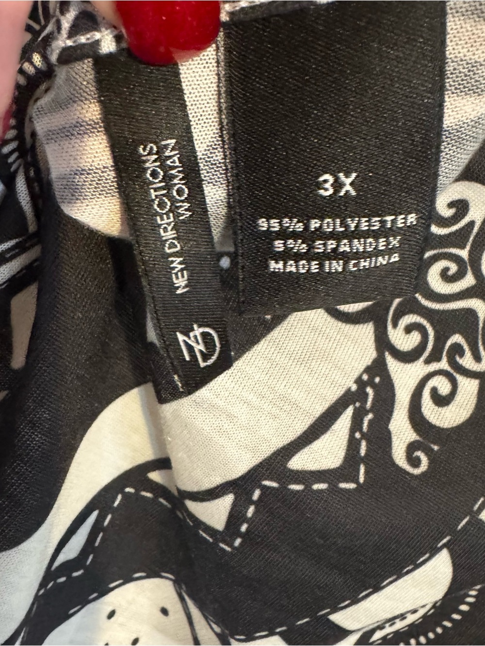 NEW DIRECTIONS  Black and White Printed Sleeveless Top PLUS: 3X    #Z - Picture 6 of 6
